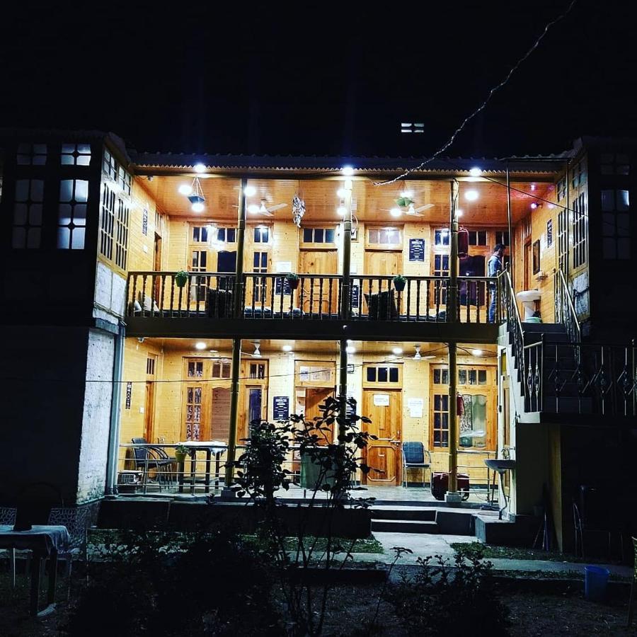 Kasol Wooden Cottage Екстериор снимка
