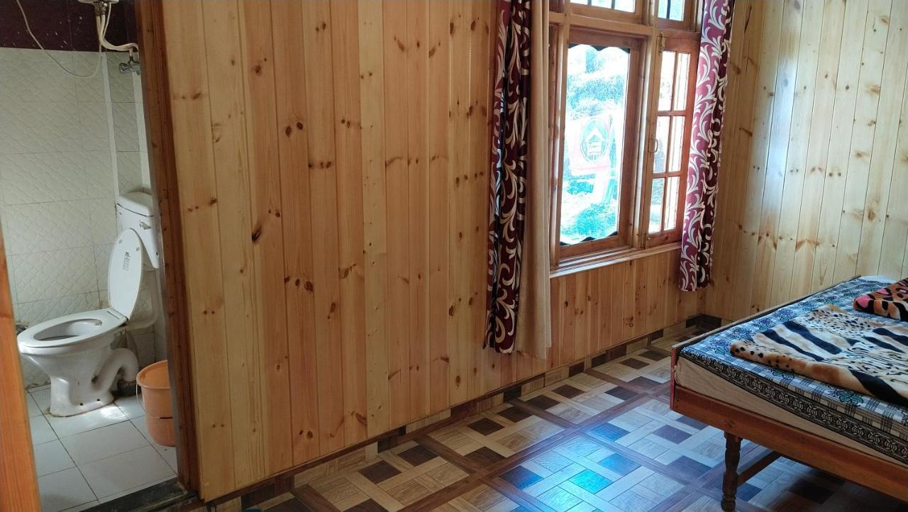 Kasol Wooden Cottage Екстериор снимка