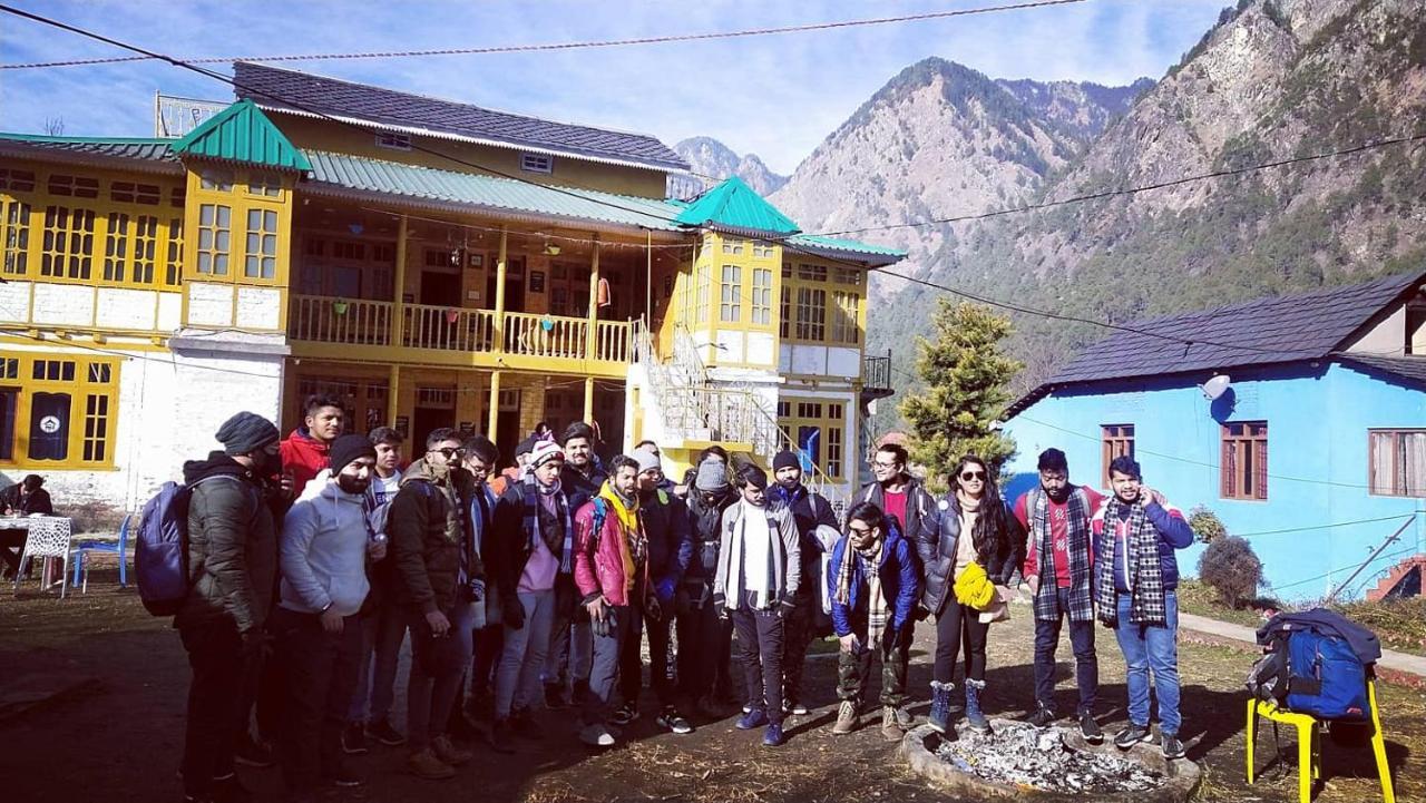 Kasol Wooden Cottage Екстериор снимка