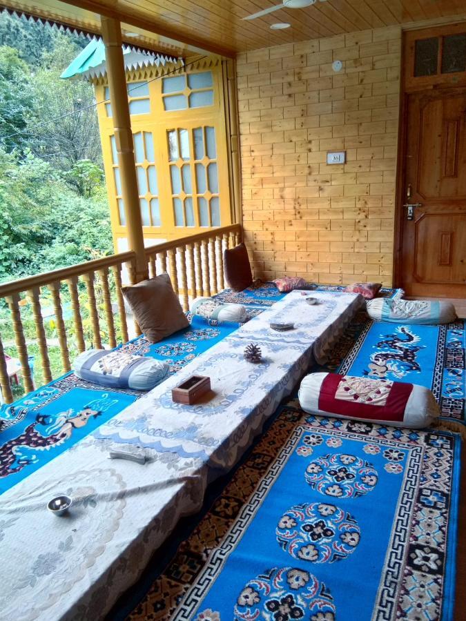 Kasol Wooden Cottage Екстериор снимка