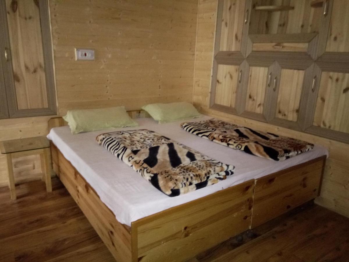Kasol Wooden Cottage Екстериор снимка