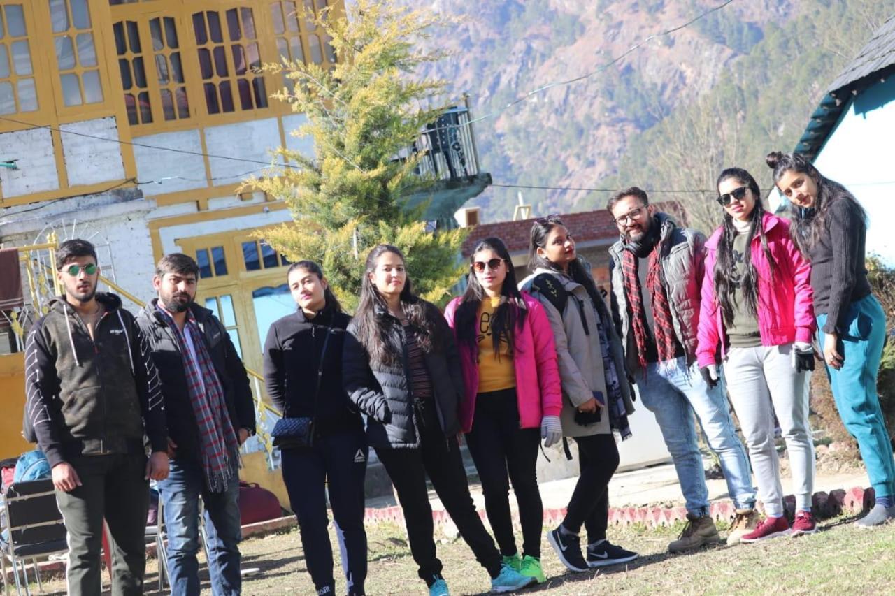 Kasol Wooden Cottage Екстериор снимка